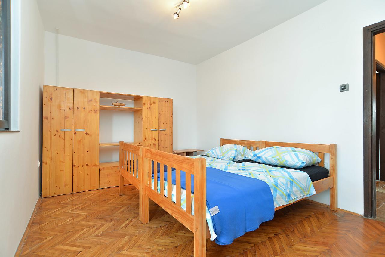 Apartments Dino 1700 法扎纳 外观 照片